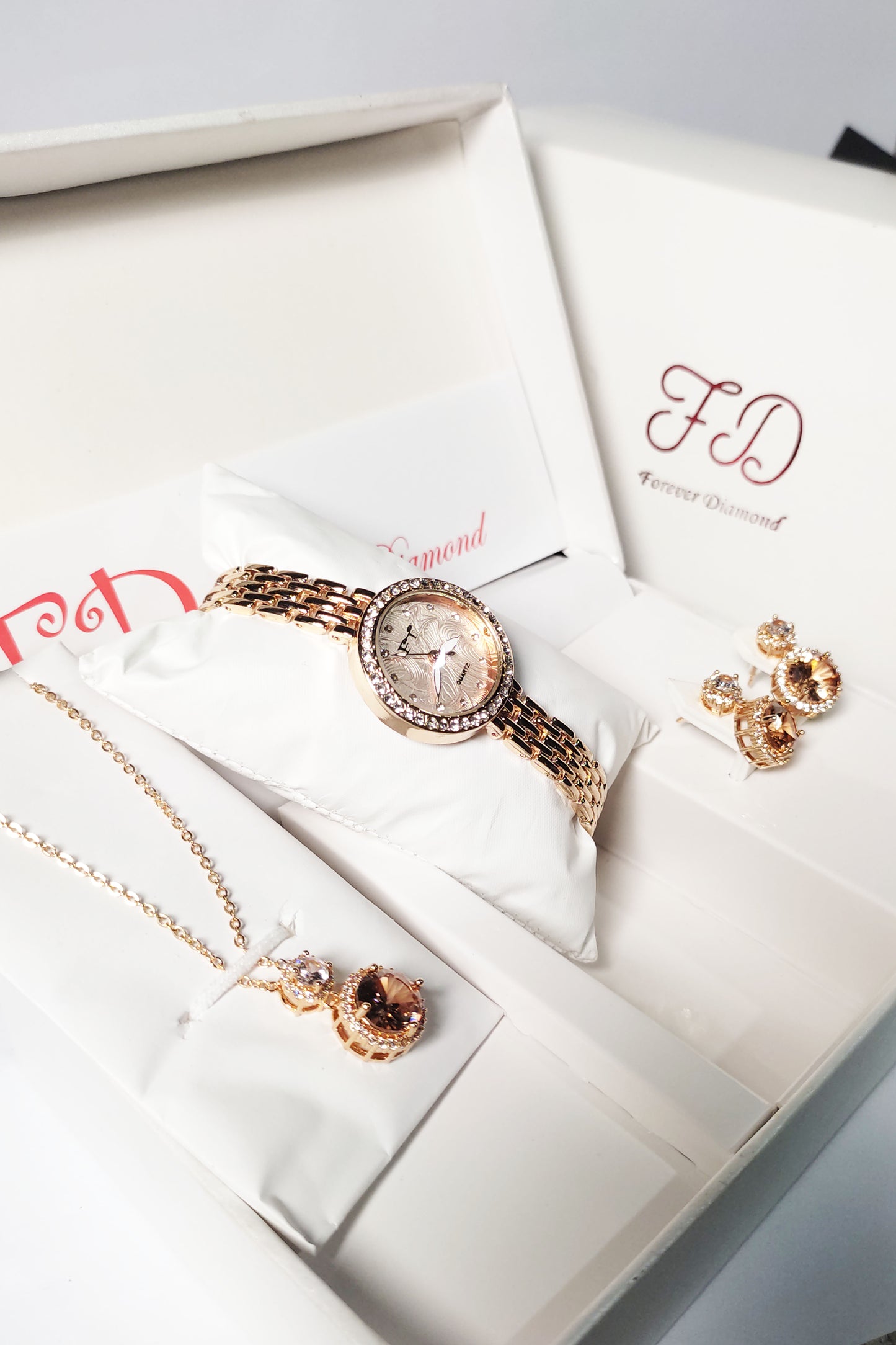 Forever Diamond : Best DEAL